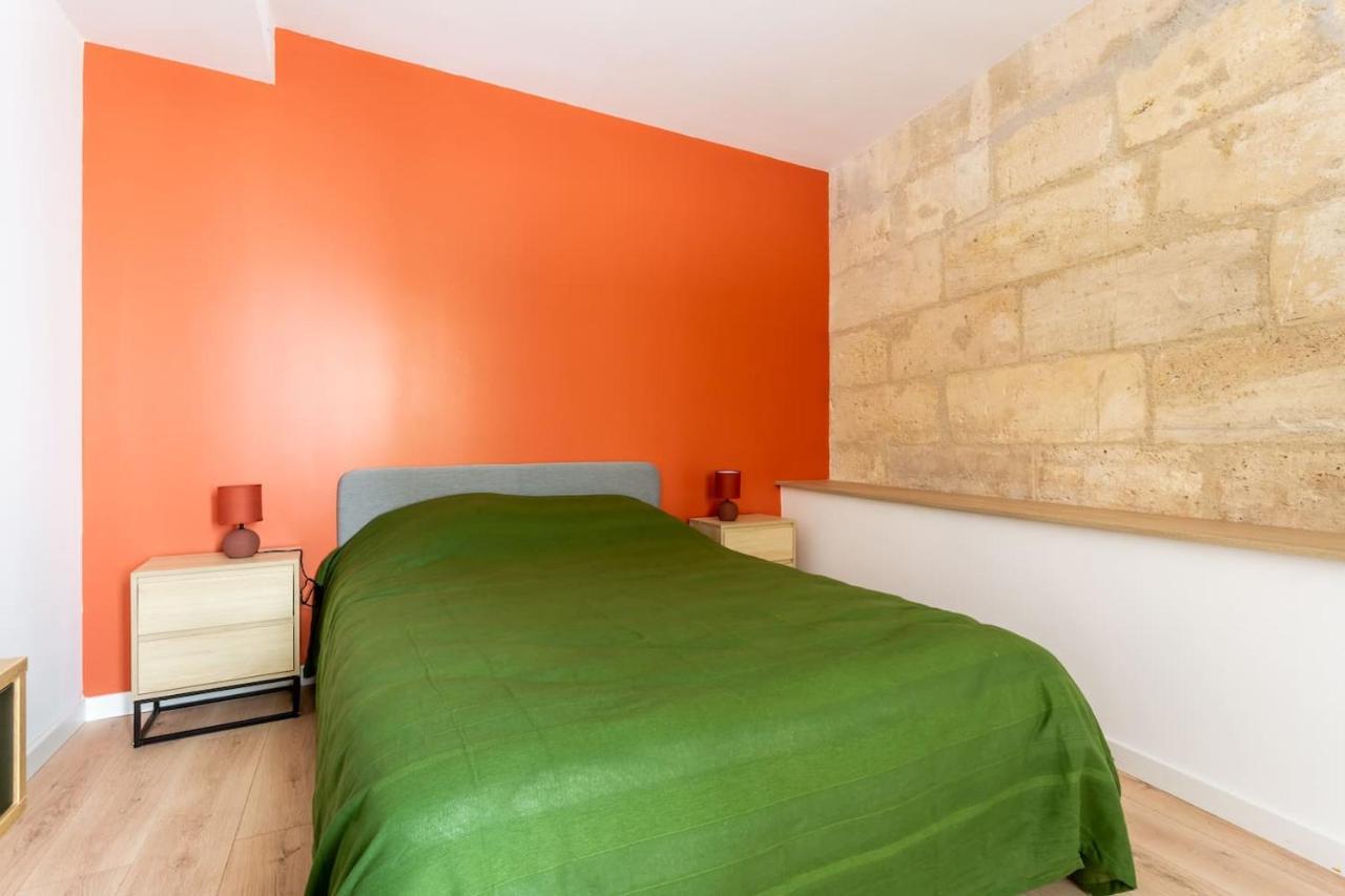 Joli Appartement Avec Jardin / Vieux-Lormont Luaran gambar