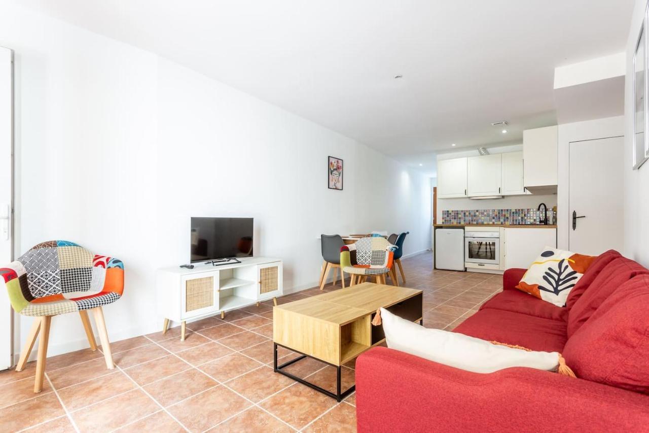 Joli Appartement Avec Jardin / Vieux-Lormont Luaran gambar